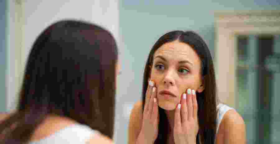 3 Foods That Can Cause Dry Skin (And What To Eat Instead)