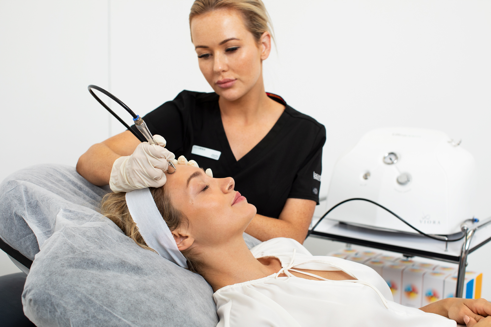 20210211_LCA_30_Carah Skin in Clinic_2719.jpg